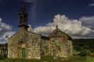 Igrexa de San Pedro de Ansemil e capela anexa dos Deza ou de Santa Ana.